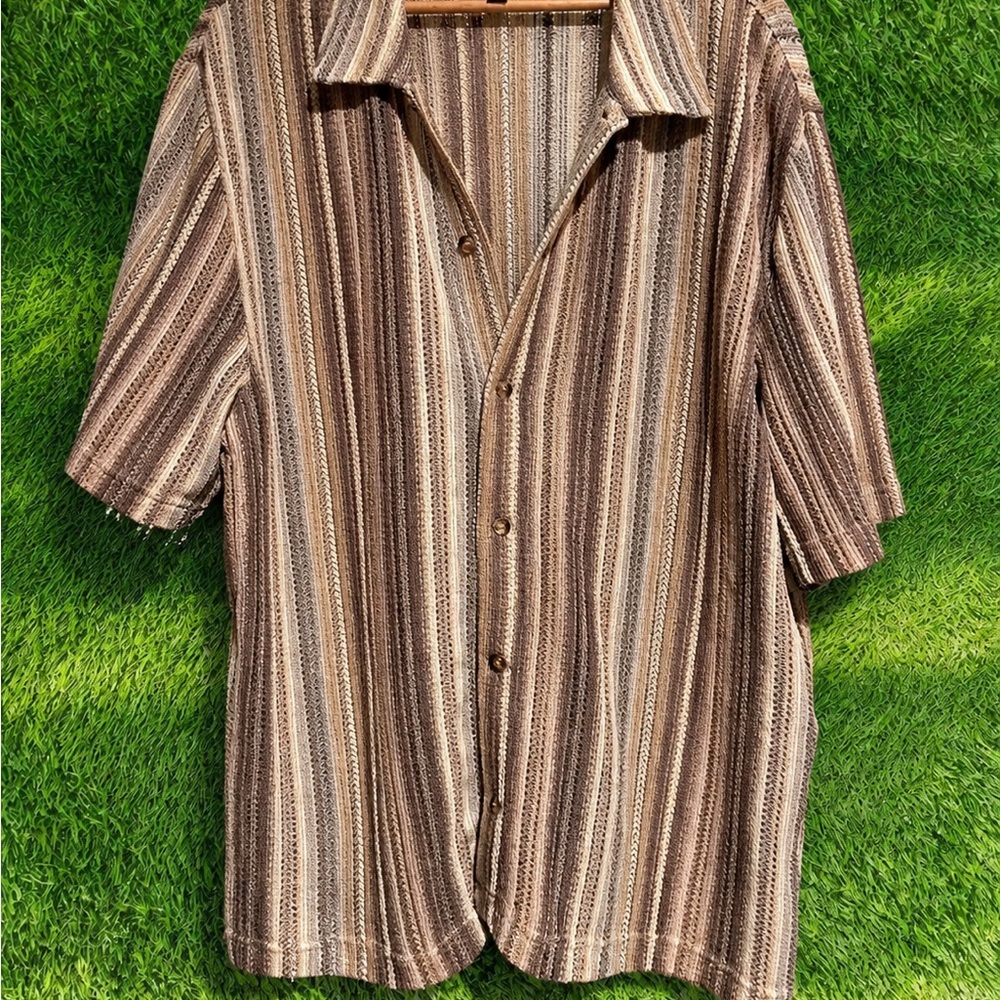 H&M Brown and Cream Striped Short-Sleeve Button-Down Shirt